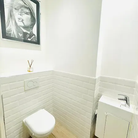 Apartman Bonaparte - *